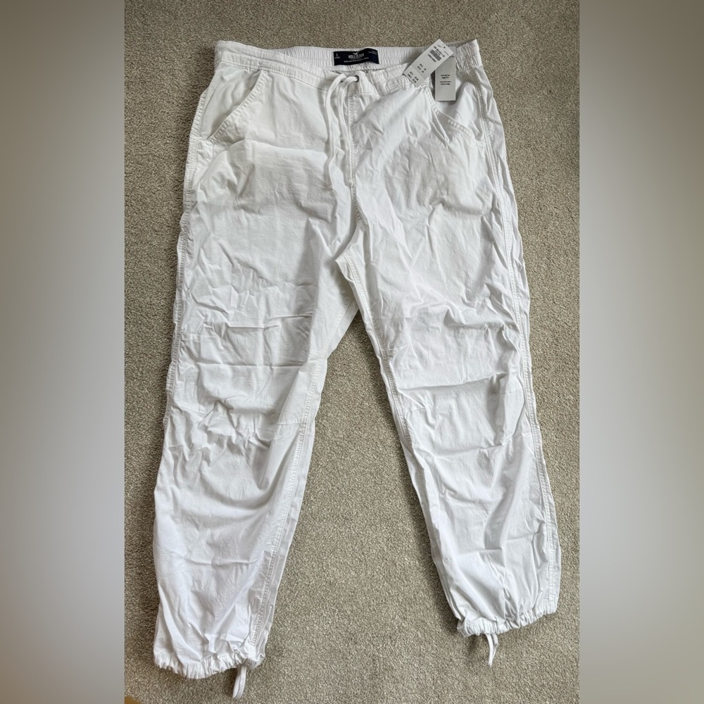 Hollister White Cargo Pants Relaxed Fit